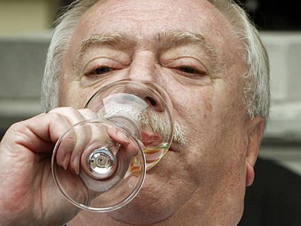 Pilt laenatud: http://sosheimat.wordpress.com/2010/09/16/wien-wer-bekommt-das-geld-der-steuerzahler/