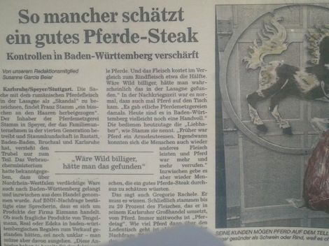 Välisseinal teadetahvlil olid ajalehtede väljalõiked. Loomulikult ka põhjalik artikkel hobuselihast