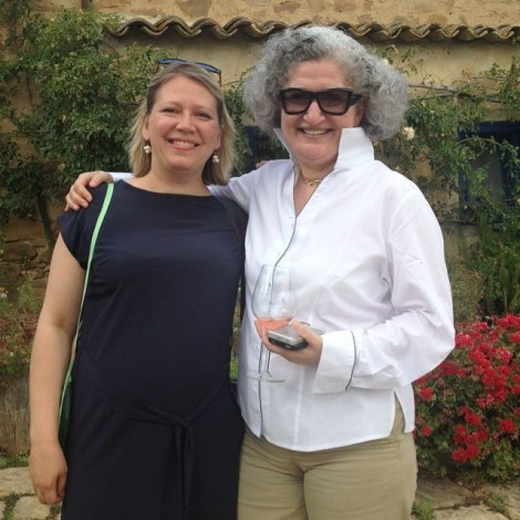 Anissa Helou ja Pille Petersoo Anna Tasca Lanza kokakooli 25. sünnipäeva pidustused/ pilt Pille erakogust *